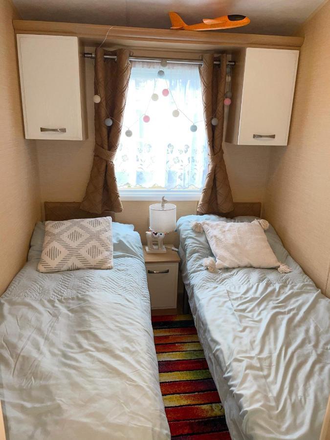 Caravan For Rent At Tattershall Holiday Park Exteriér fotografie