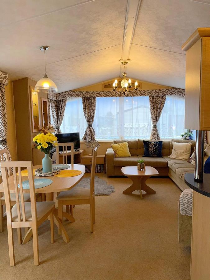 Caravan For Rent At Tattershall Holiday Park Exteriér fotografie