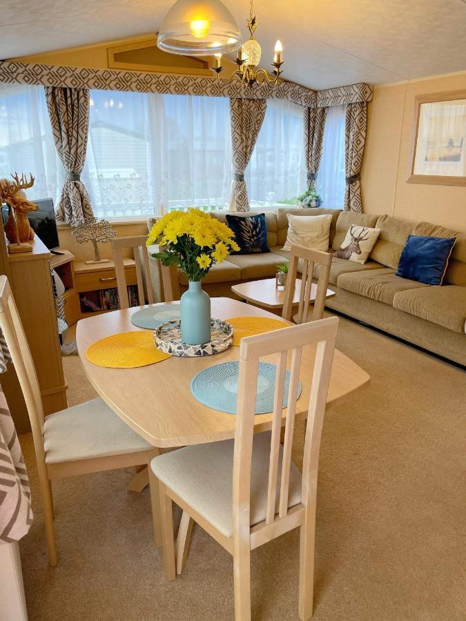 Caravan For Rent At Tattershall Holiday Park Exteriér fotografie