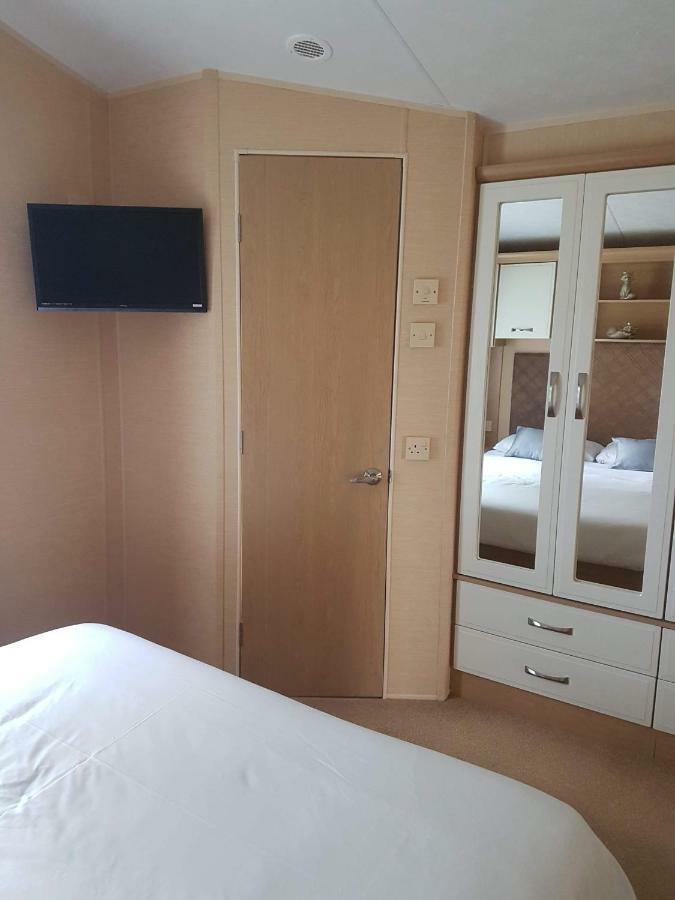 Caravan For Rent At Tattershall Holiday Park Exteriér fotografie